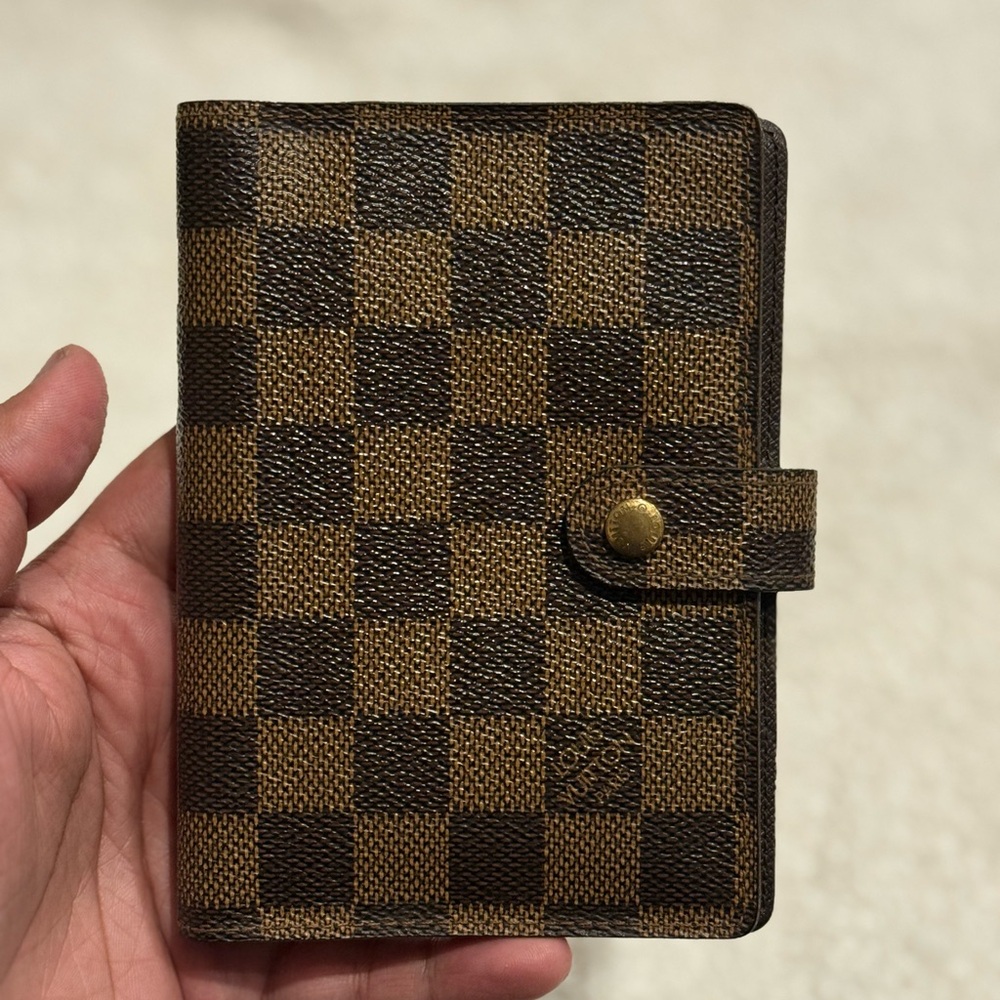 LOUIS VUITTON Damier Agenda/ Passport Waller in Brown